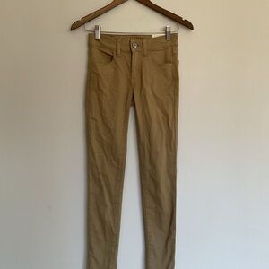 American Eagle Tan Low Rise Skinny Pants
